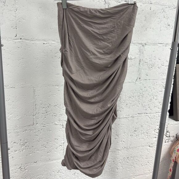 Marciano Taupe Ruched Strapless Dress - Size XS - Excellent Condition - Picture 2 of 4